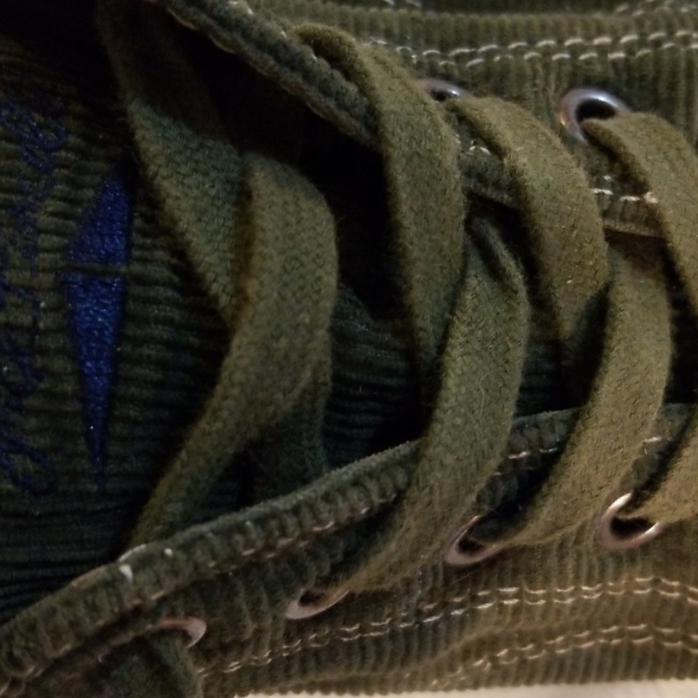 Shoes - Picture 3 of 4